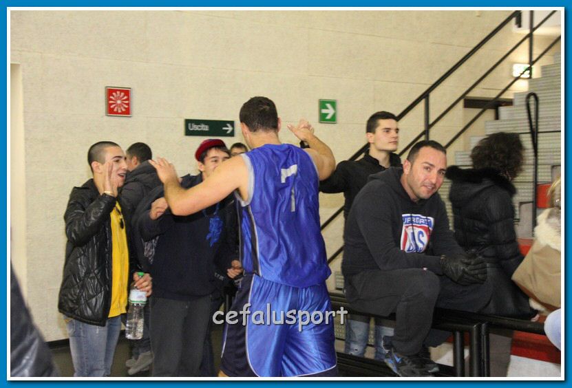 121223 Aquila 529_tn.jpg